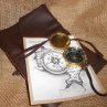 Kožený deník s kompasem