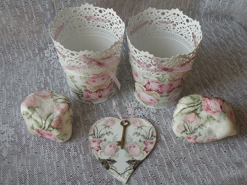 Romantický obal na květináč vintage roses