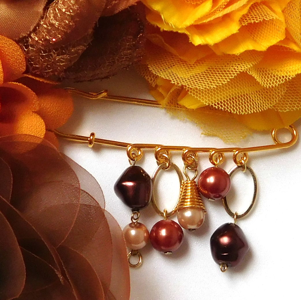 Ozdobný spínací špendlík, zlátnutí