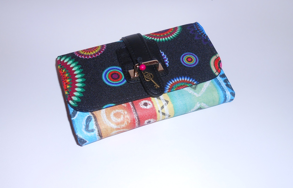 Peněženka-dekor pestrobarevná