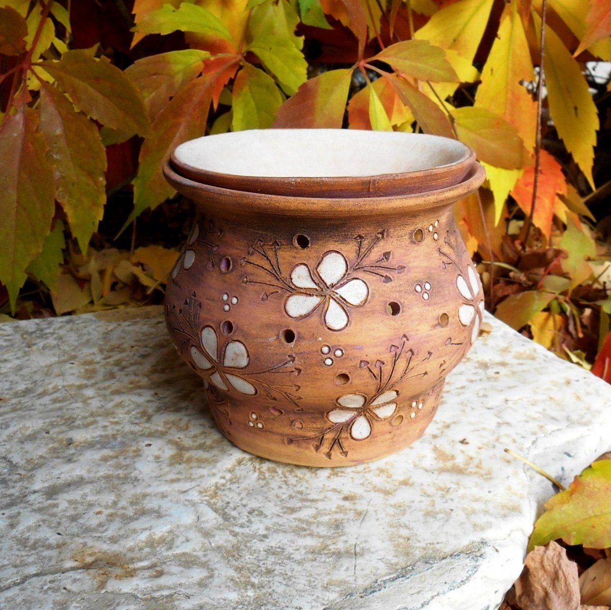 Aromalampička s květinami