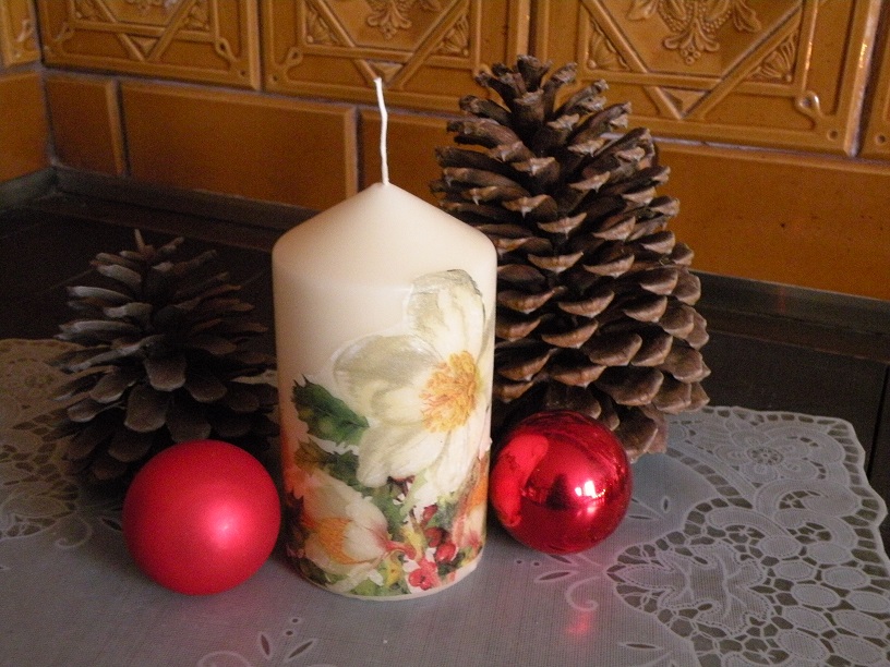 Svíčka velká - čemeřice vánoční