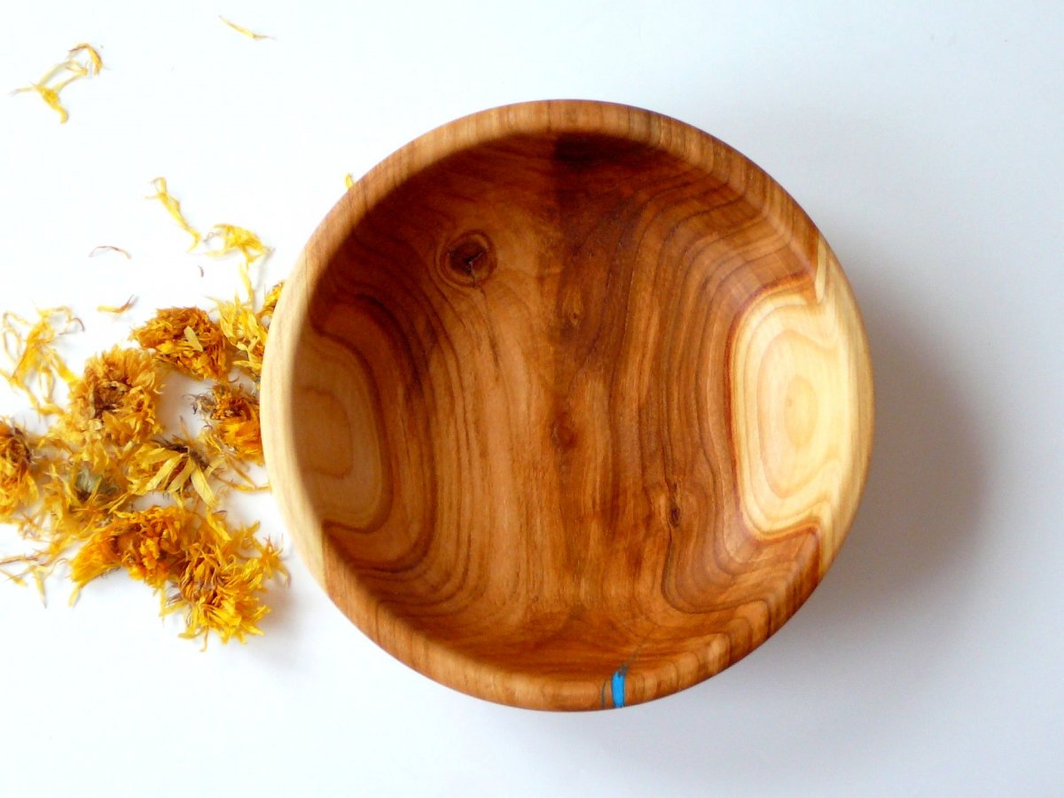 Dřevěná miska 305 - třešeň prum. 17,5 cm 