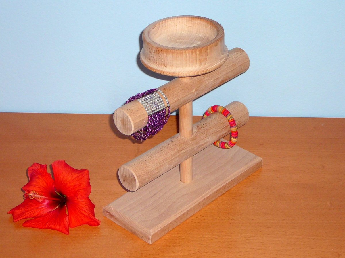 Dvoupatrový stojan s miskou 1 - buk