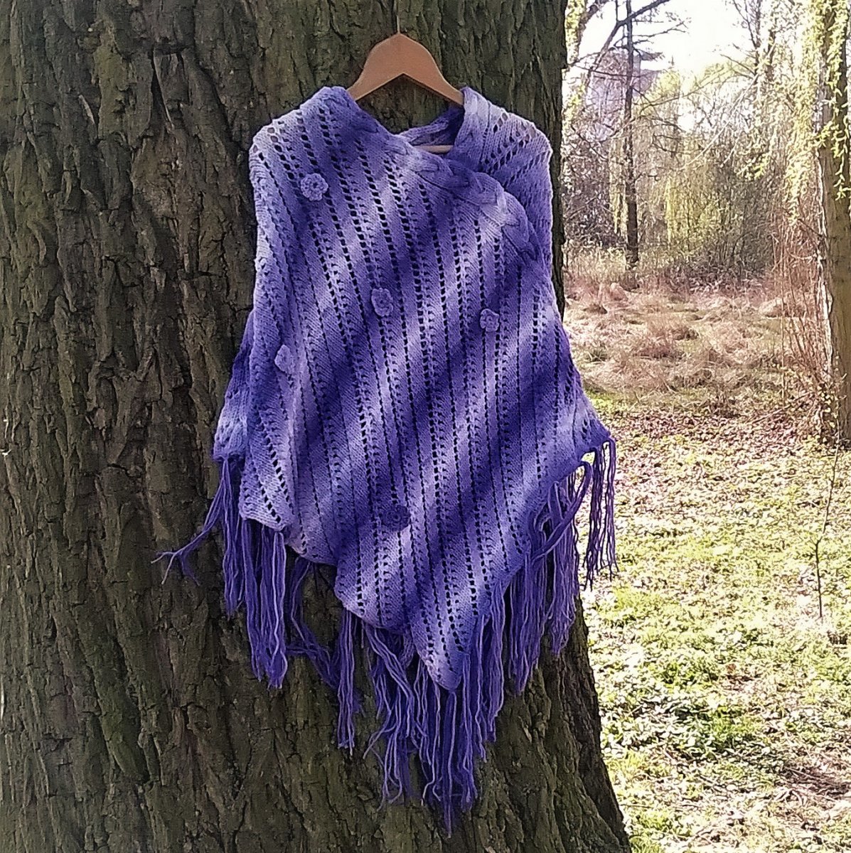 Pončo v odstínech fialové