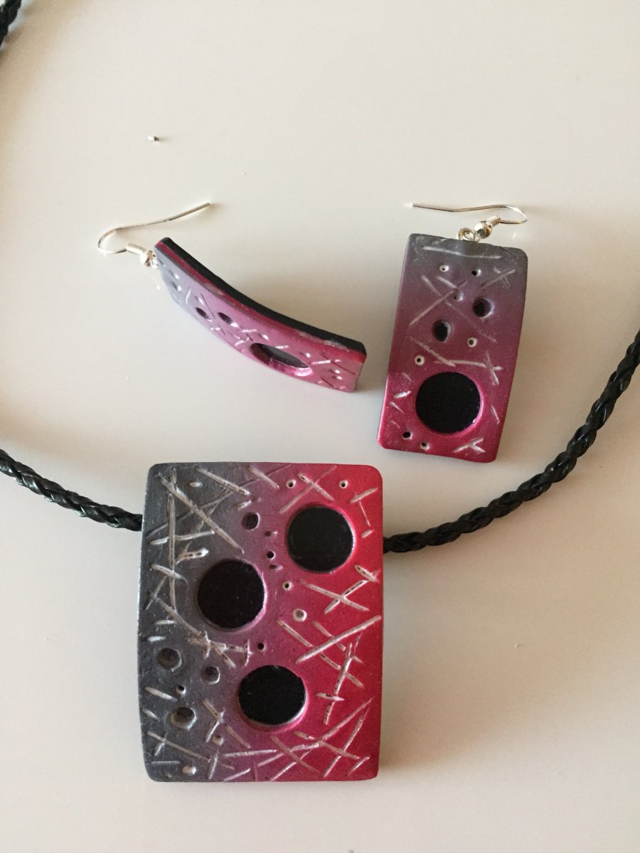 PRODÁNO - Náhrdelník v kombinaci růžovo šedé, s naušnicemi