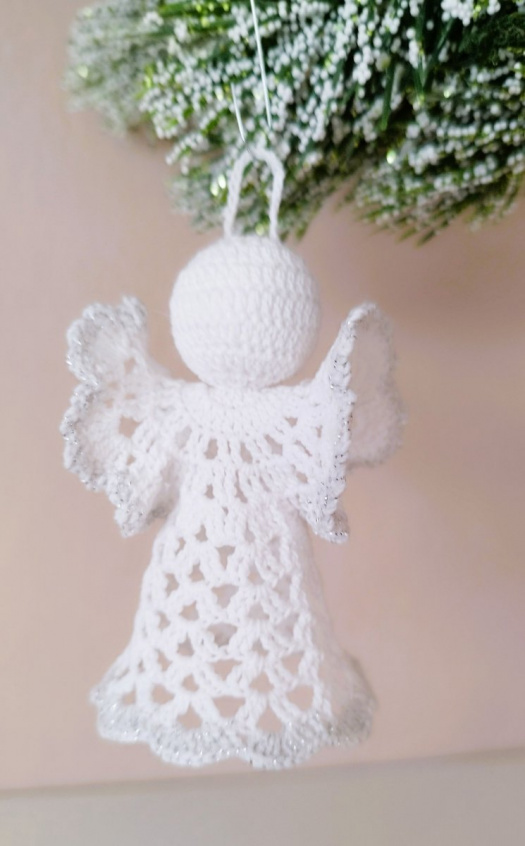 Andílek háčkovaný