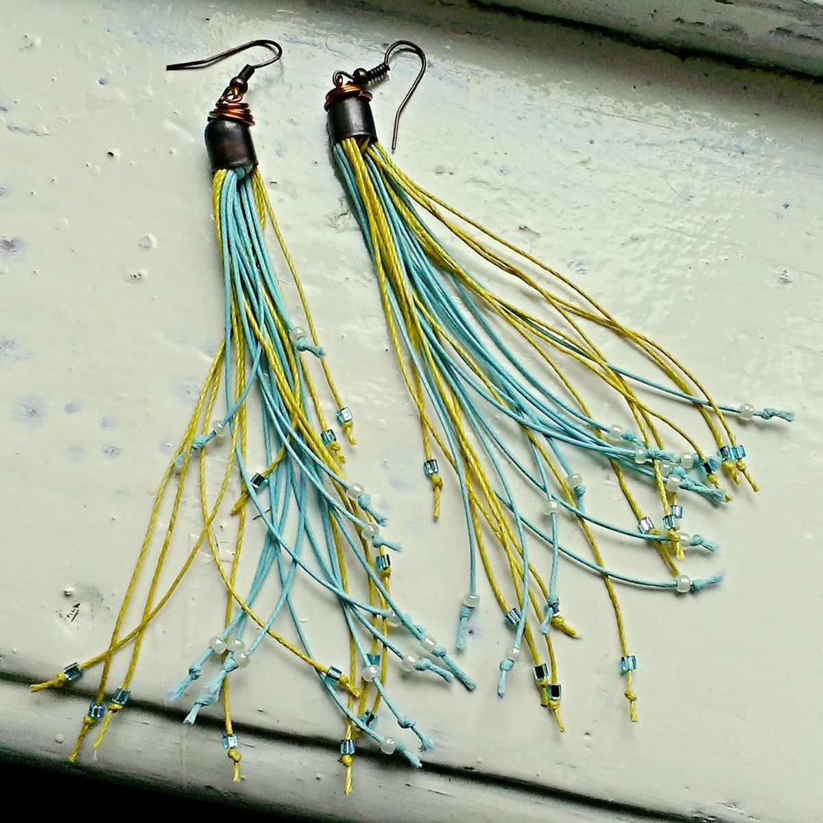 Třásňové náušnice v mědi Za kuropění