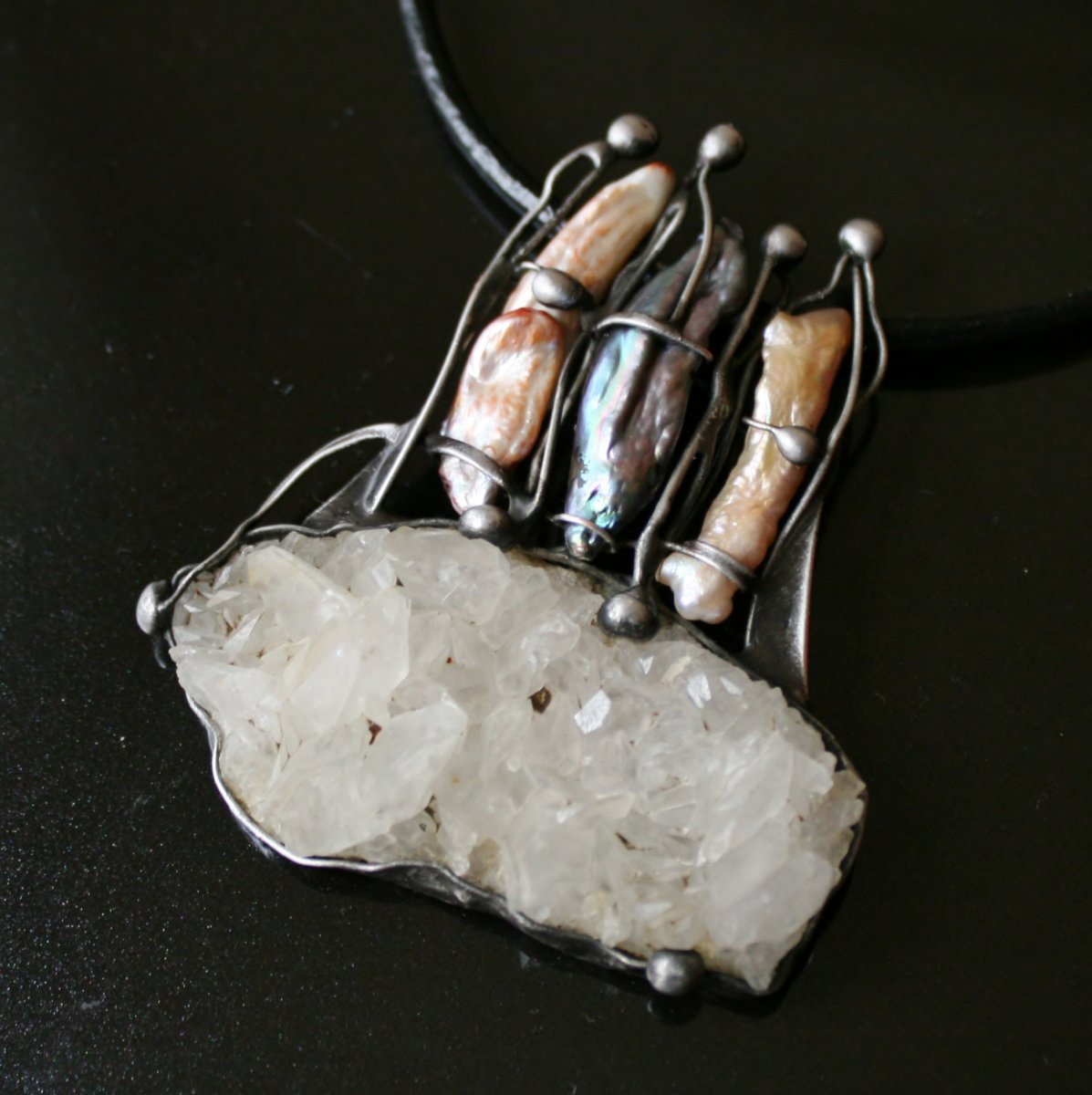 Zesilovač energie - kalcit, biwa perly