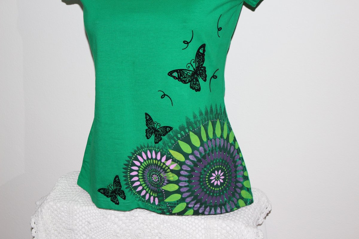 Zelené s mandaly a motýly