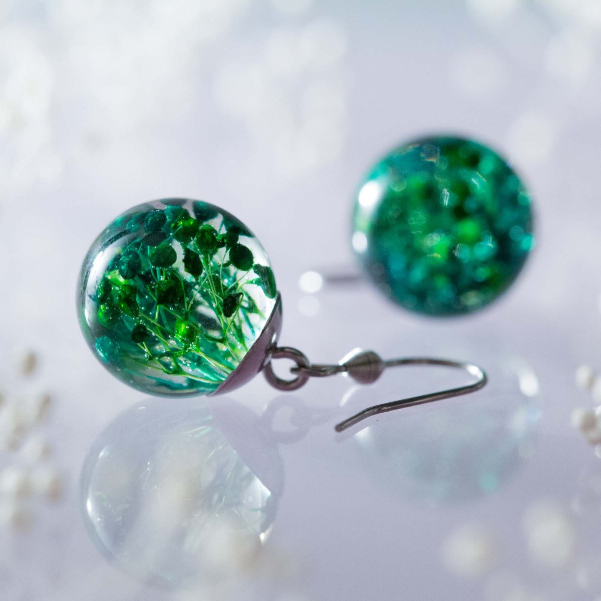 Mechově zelené náušnice s pravými kvítky