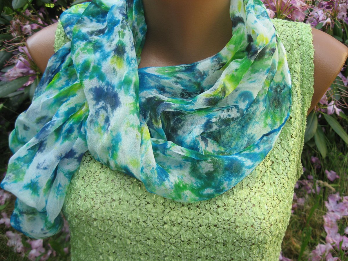 Hedvábná šála Mozaika.