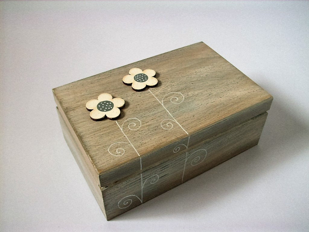 Dřevěná krabička na cokoli... no.695
