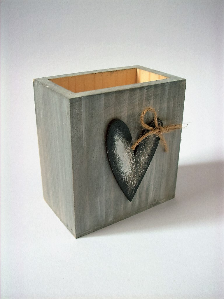 Dřevěný stojánek na tužky, příbory... no.693