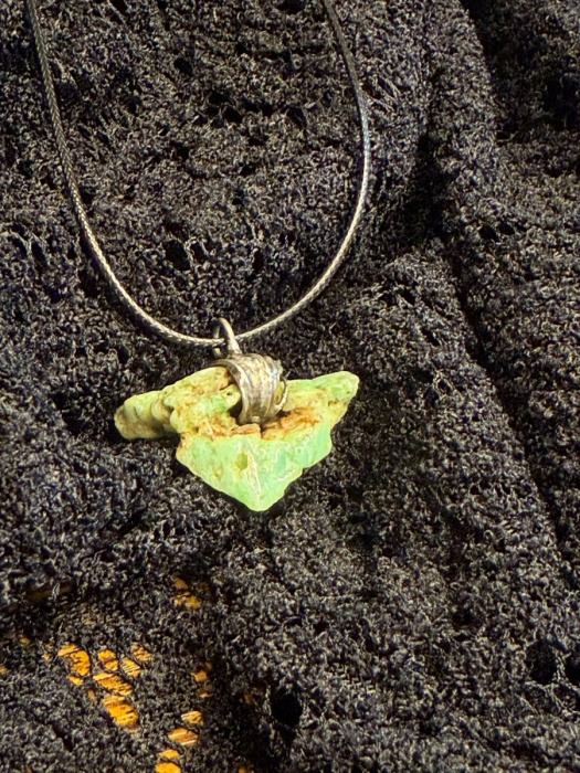 CHRYZOPRAS surový přívěšek