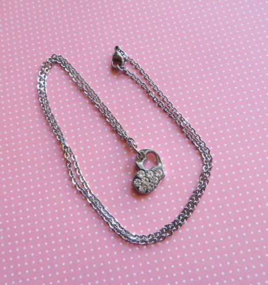 Řetízek na krk se srdíčkem  nerez      (NK0909)