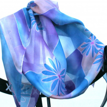 Hedvábný šátek: Kvítky modro-fialové