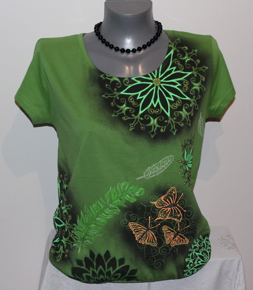 Zelené s peříčky