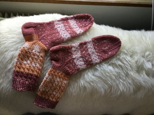 Ručně pletené ponožky-skořicepomeranč.Velikost:40-41