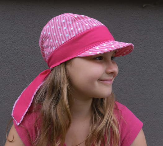 čepice dětská pirátka s kšiltem růžová-puntíky a proužky