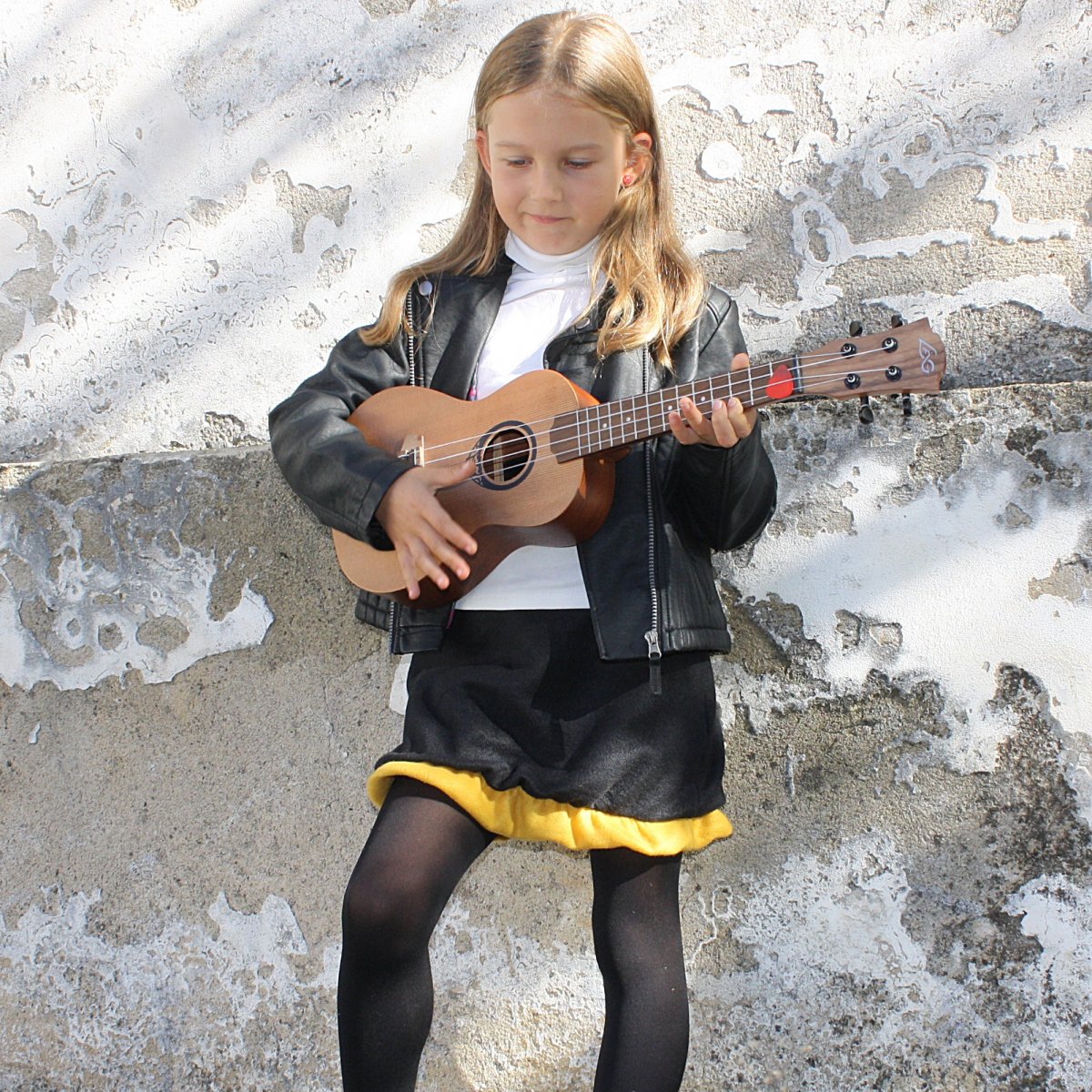 IHNED: DÍVČÍ SUKNĚ - NA MÍRU 