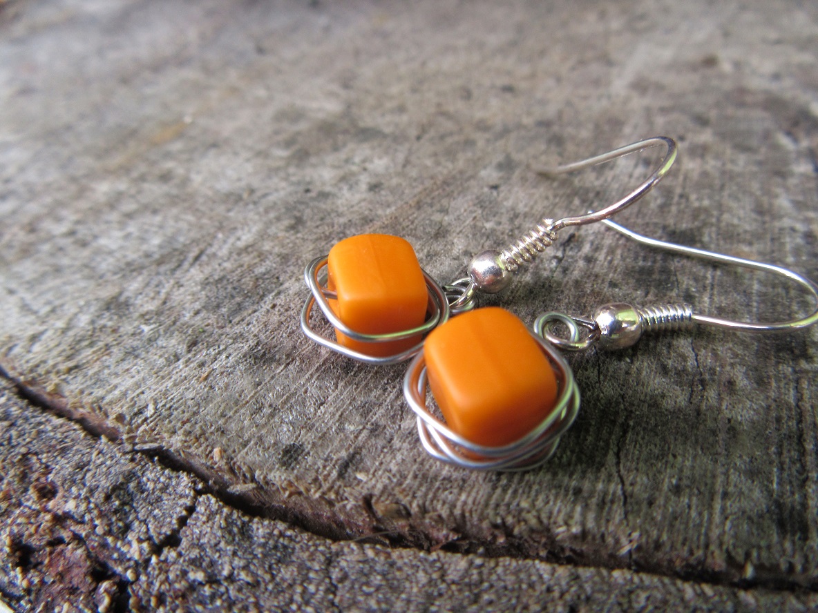 Náušnice zamotané