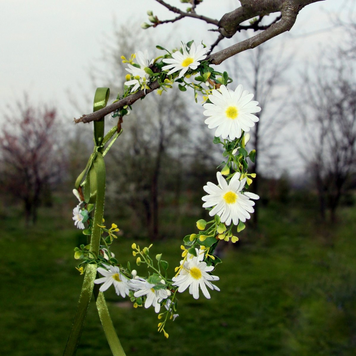 Kopretinový věneček do vlasů