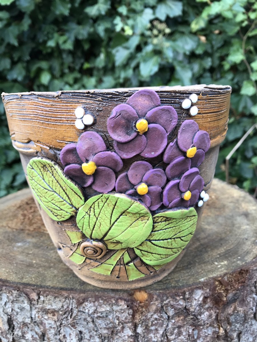 Malý květináč - fialky