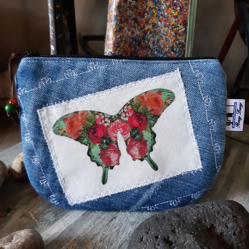 Kapsička ,,Na křídlech motýlích,,