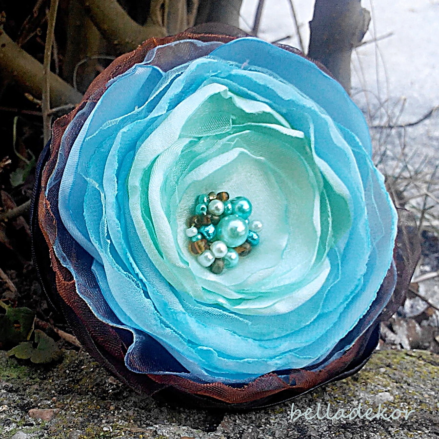 Květinová brož - průměr  9 cm