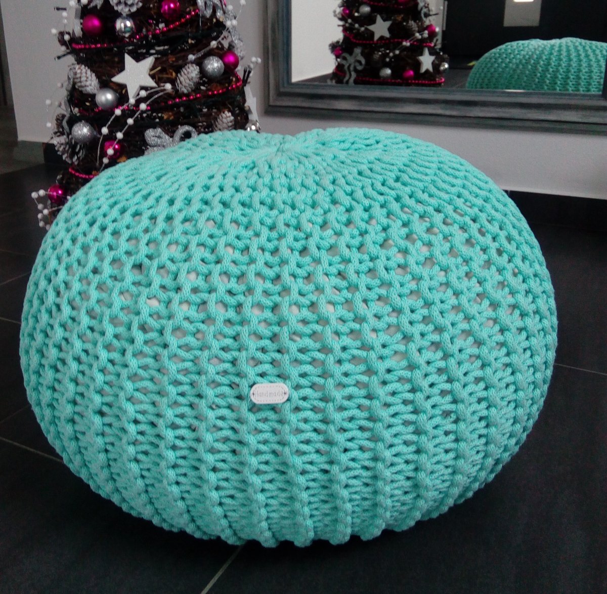 Mentolový puff z bobbin šňůr