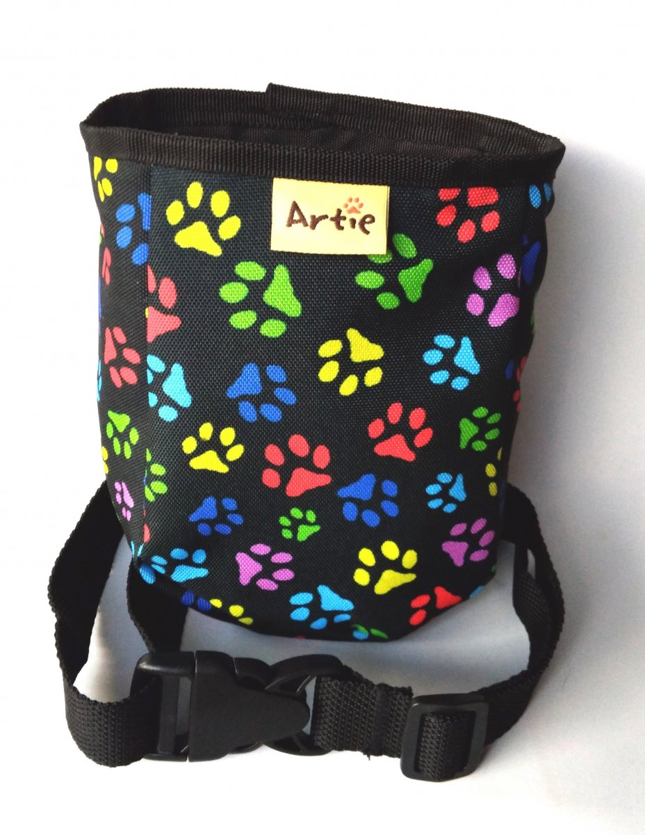 Dvoukomorový pamlskovník - barevné tlapky