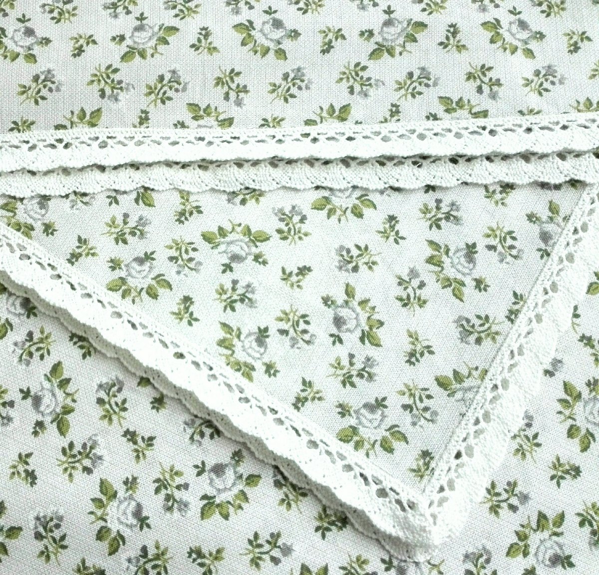 Ubrus Anglická růžička zelená, lem krajka