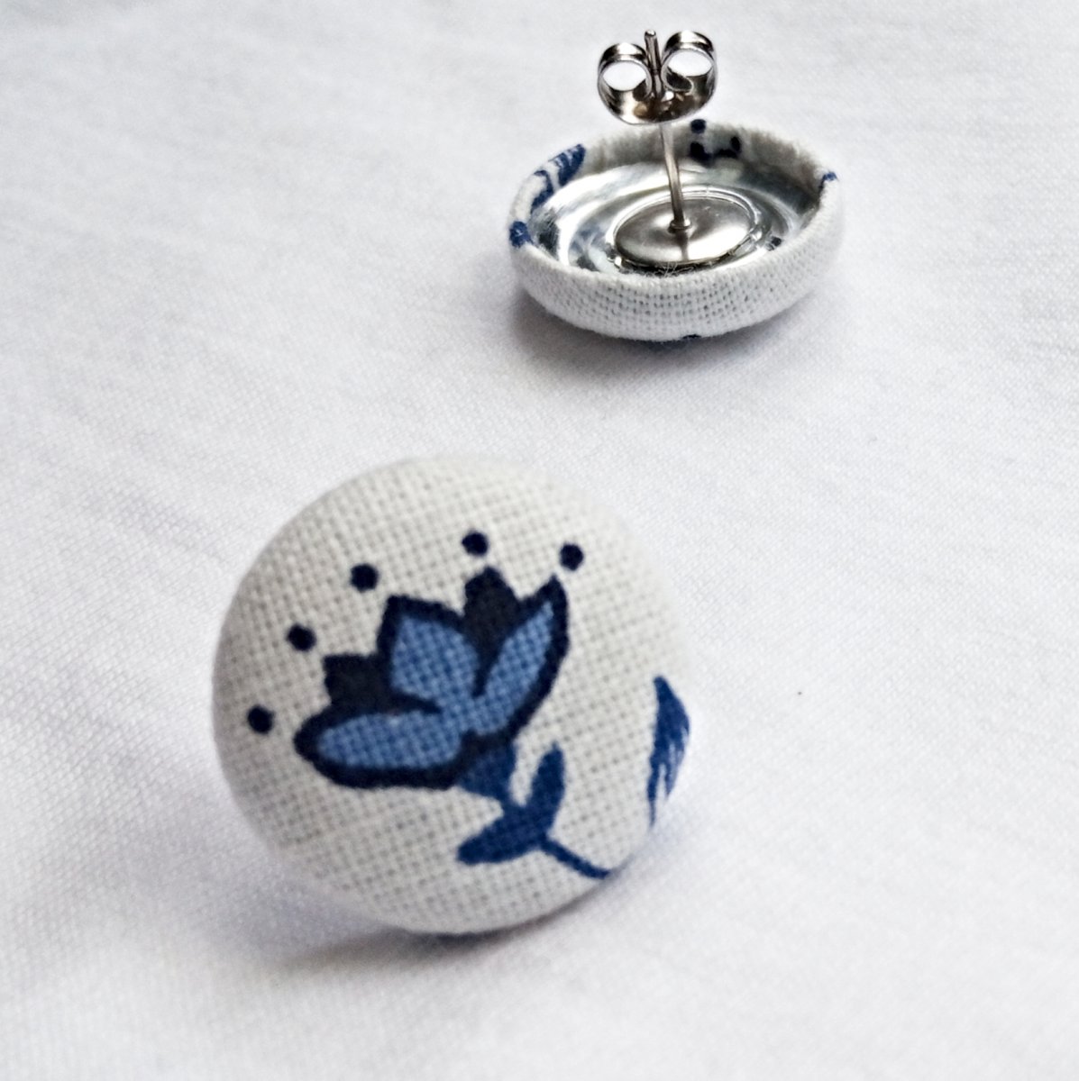 Ala cibulák – buttonkové náušnice