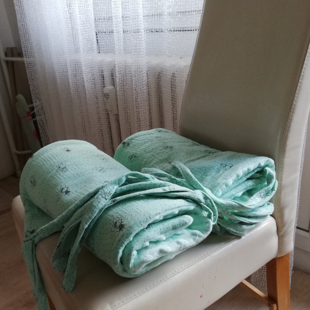 Mantinely do dětské postýlky