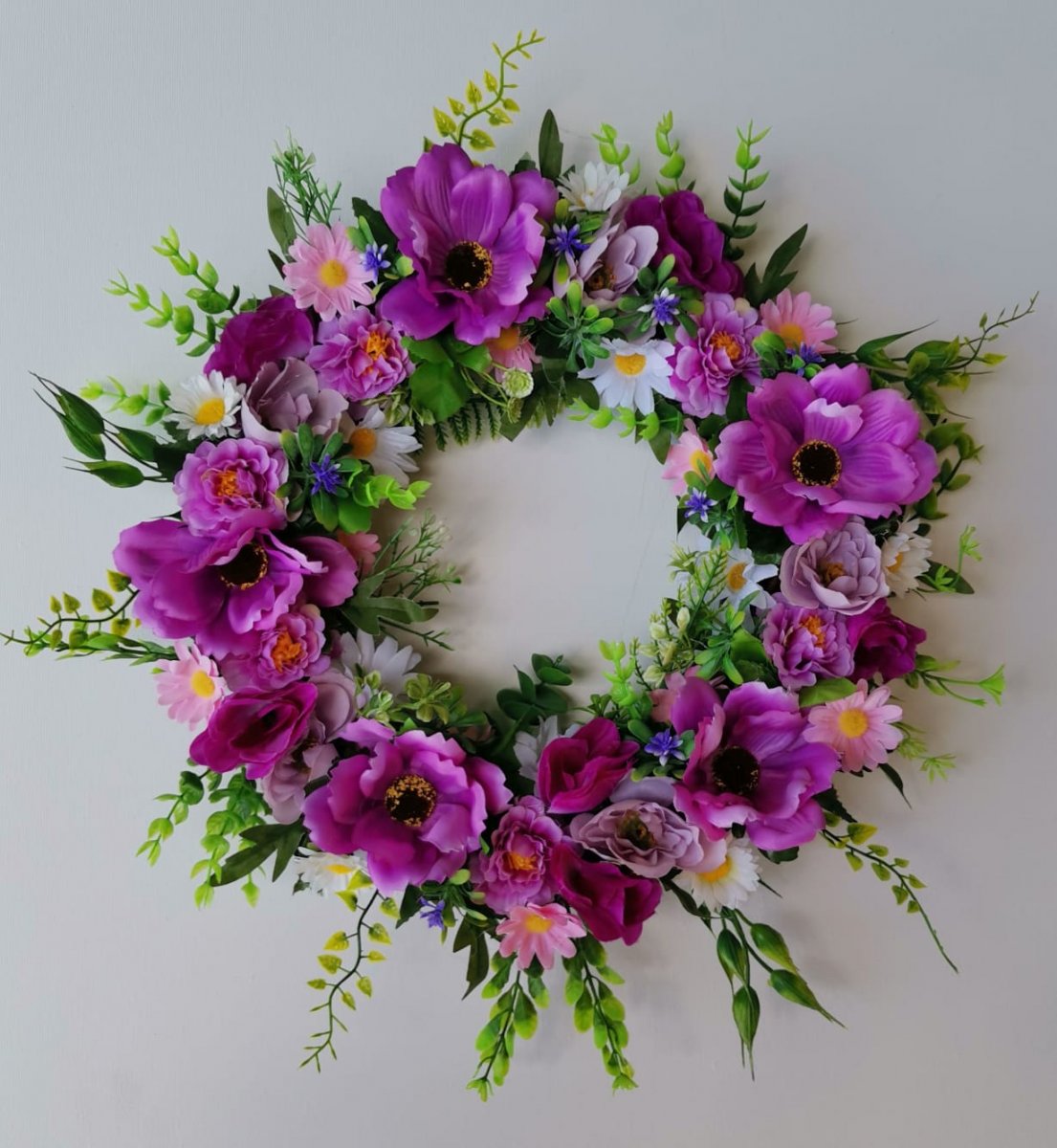 Celoroční věnec na dveře, fialový 