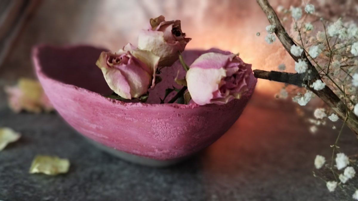 Beton-miska zaoblený trojúhelník"Old rose+grey"