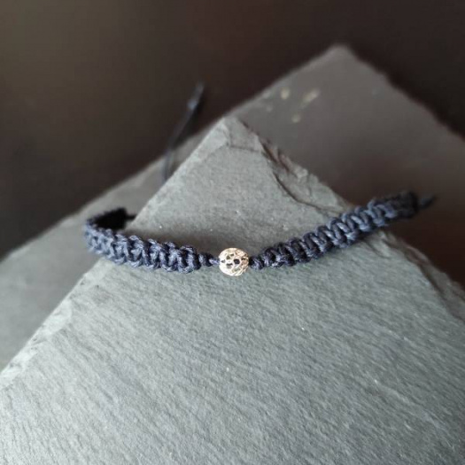 Náramek, macramé, stříbrná kulička