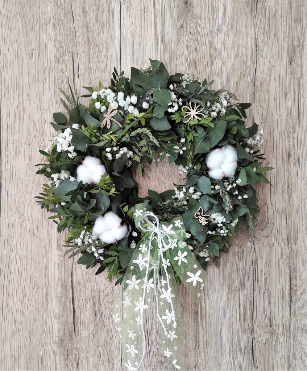 Přírodní eukalypt. věnec do bílé