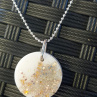 Circle White Glitrre Gold
