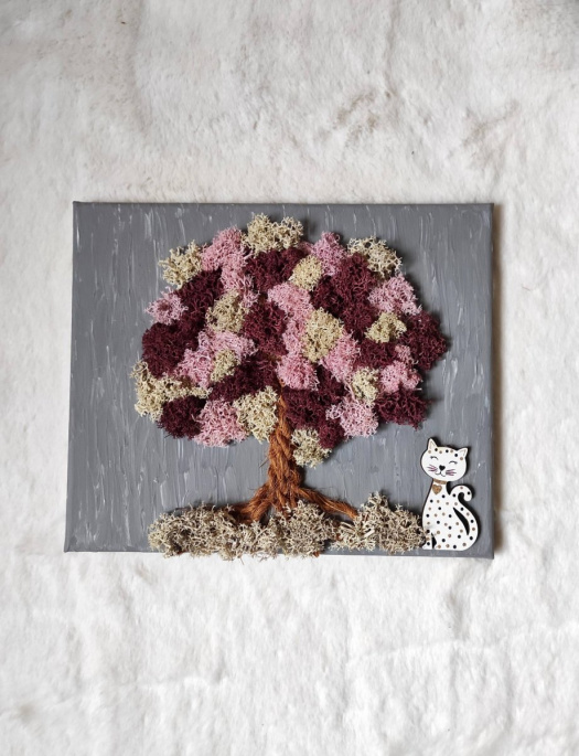 Mechový obrázek - Strom s kočičkou