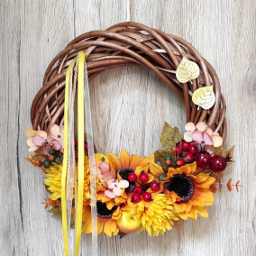 Podzimní věnec se slunečnicemi
