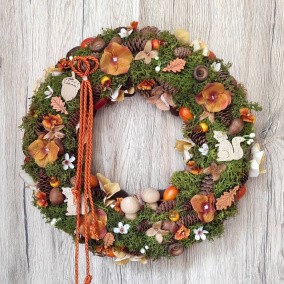 Podzimní věnec s hříbky