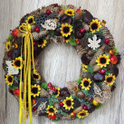 Podzimní věnec s květy slunečnic