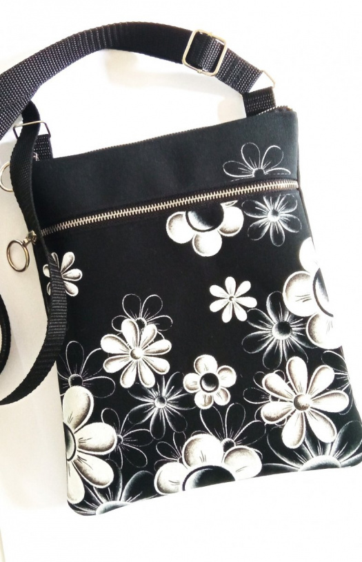 crossbody kabelka s kapsou-*ČERNOBÍLÁ ELEGANTNÍ*