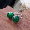 Malachit v elegantních náušnicích