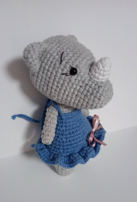 Háčkované nosorožčátko - 14 cm