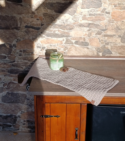 háčkovaný středový ubrus - běhoun