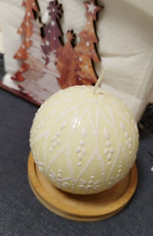 Svíčka ručně zdobená