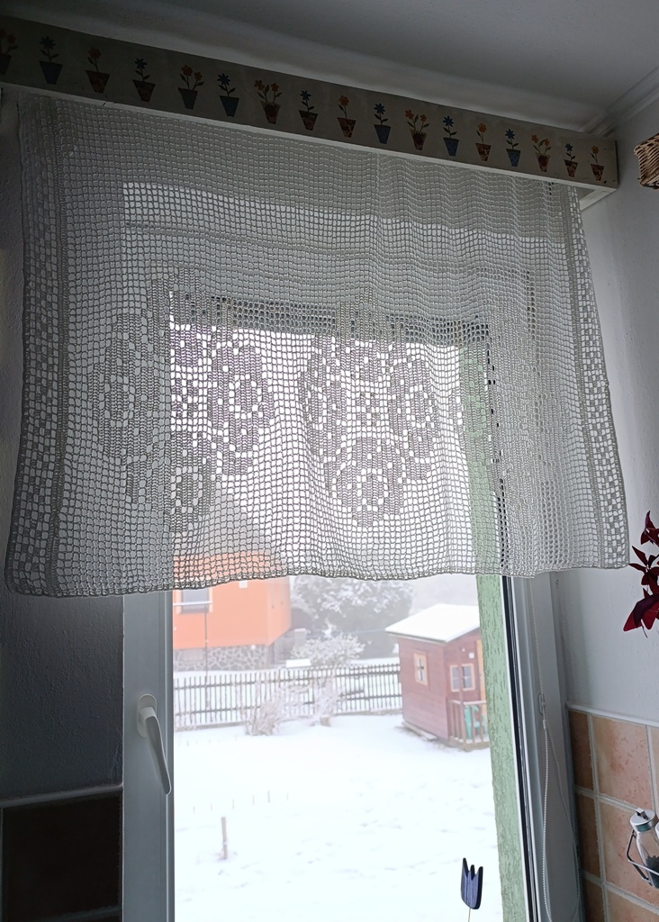 záclonka - tři kytice